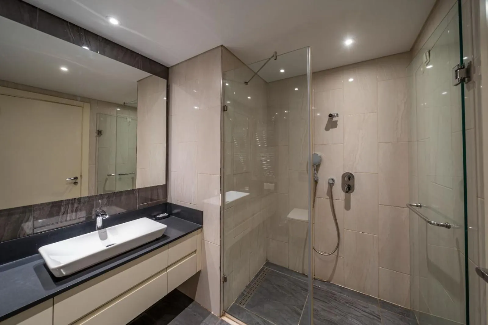 One Bedroom Flat With Gym Petek Residence 103 Istambul Turquie